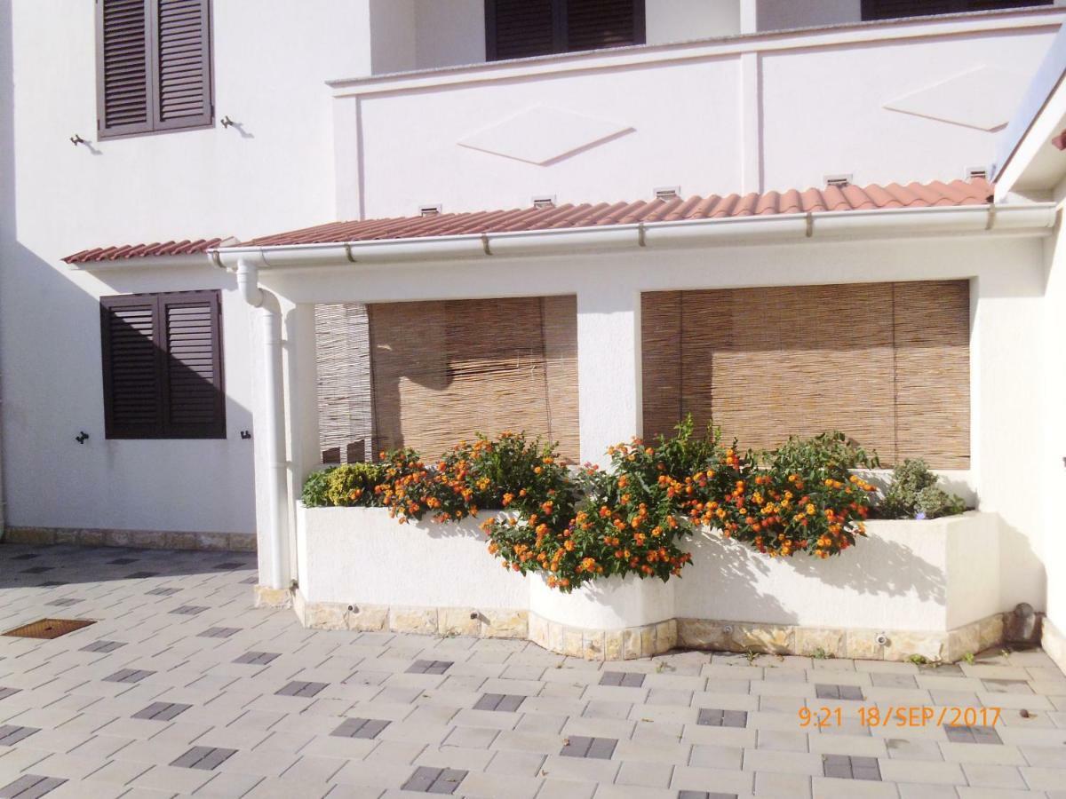 פג Apartments Lidija מראה חיצוני תמונה